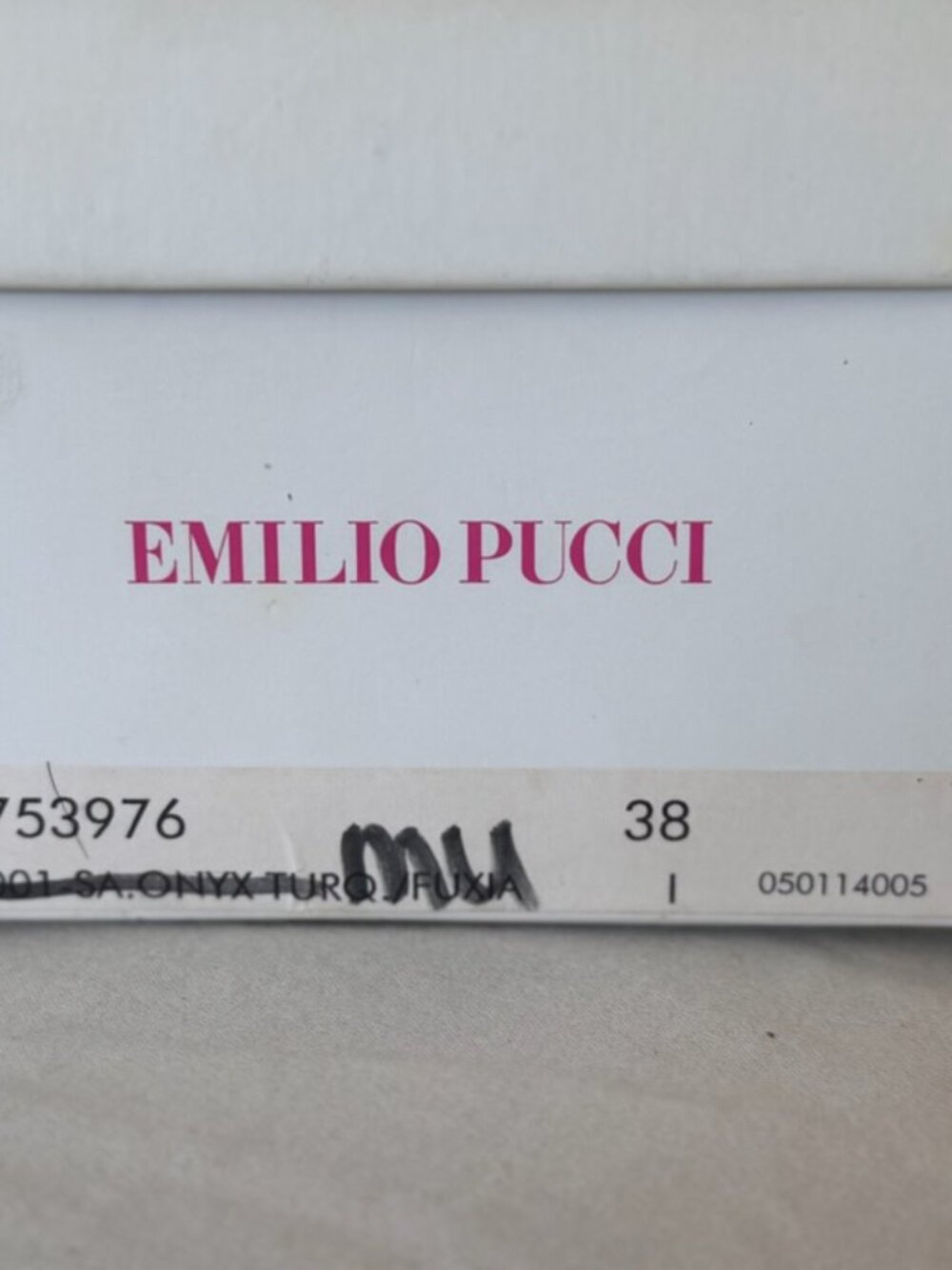 Emilio Pucci Signature Print Shoes – Made in Italy – Size 38 EU / 7.5 - 8 US - Picture 3 of 8